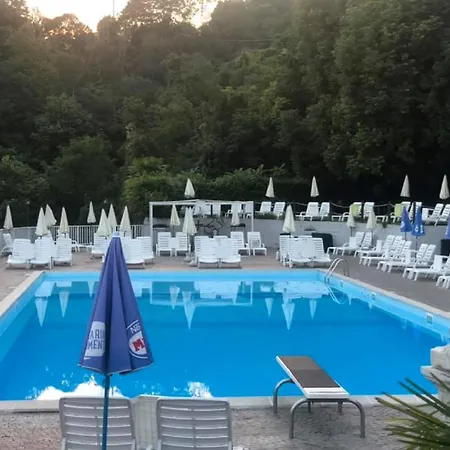 アパート Bella Rosa